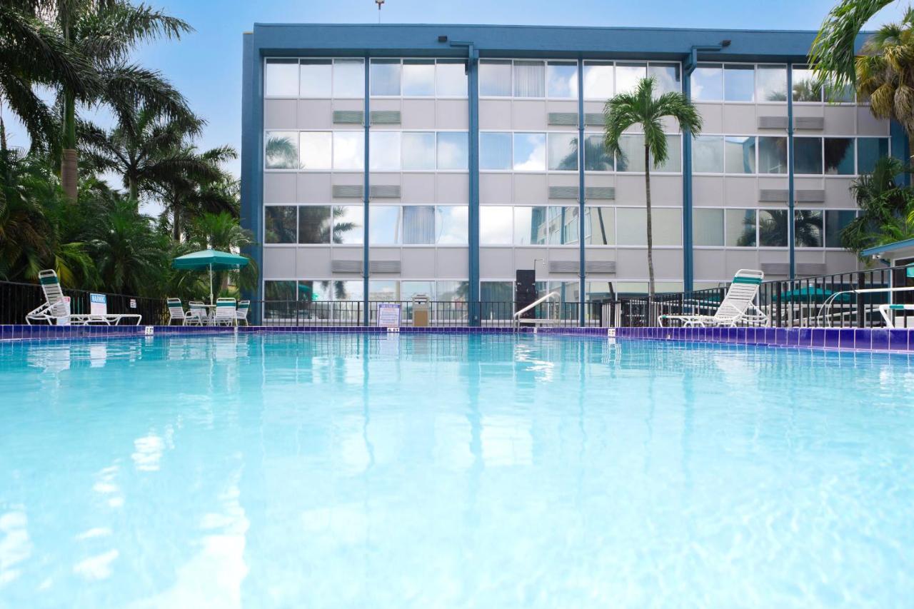 Days Inn By Wyndham Miami International Airport Exteriér fotografie